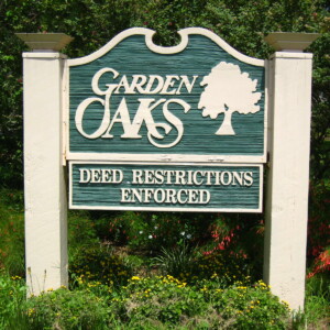 Garden-Oaks-Sign